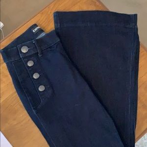 Express Flare Jeans